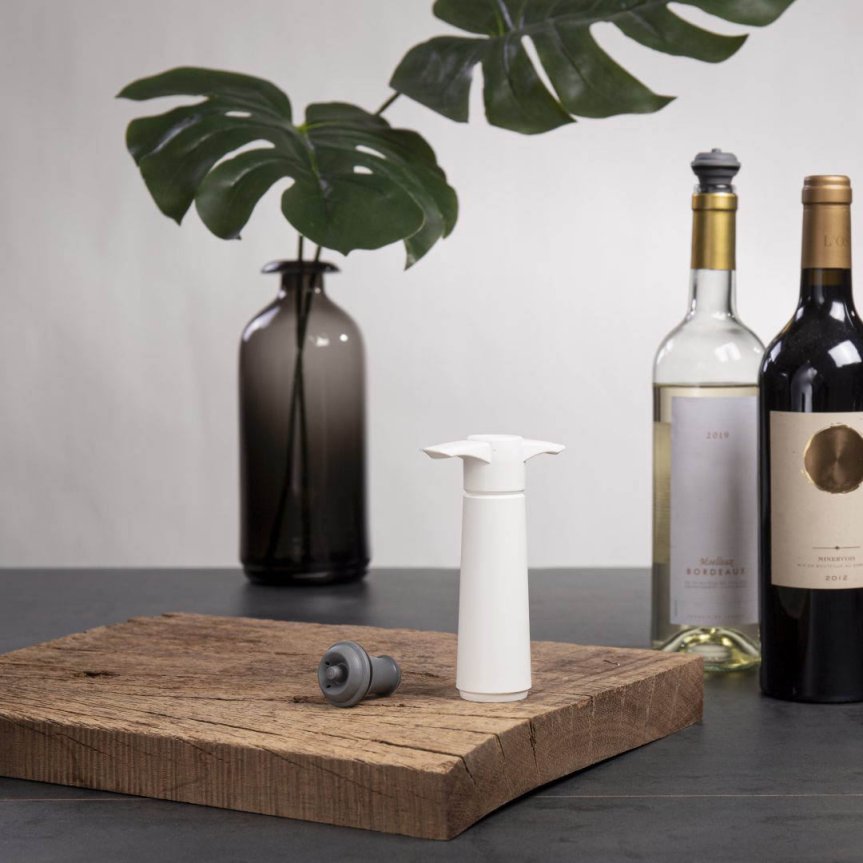 Zoom billede af Vacu Vin Wine Saver Original vakuumpumpe hvid med 1 vinprop